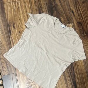 St. John sport Cream Fitted Short Sleeve T-Shirt